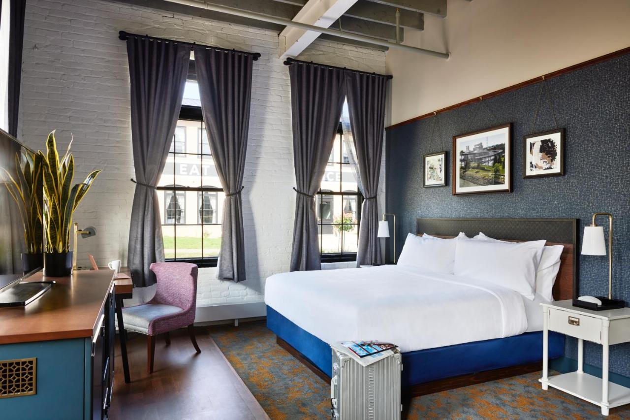 The Confluence Hotel Hastings Esterno foto