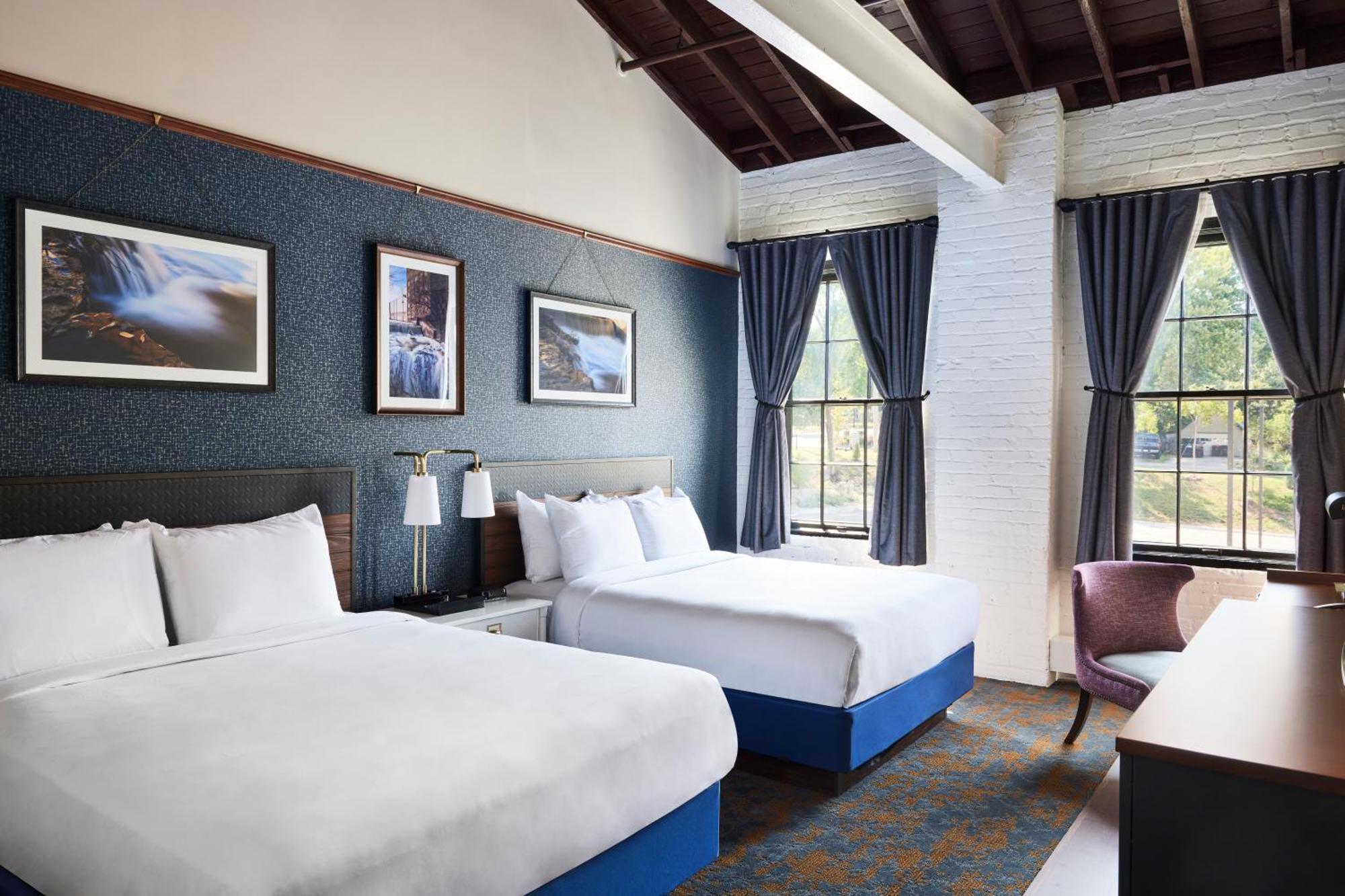 The Confluence Hotel Hastings Esterno foto